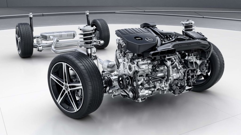 Chasis y motor de elevados estandares en la Clase A compacta de Mercedes-Benz