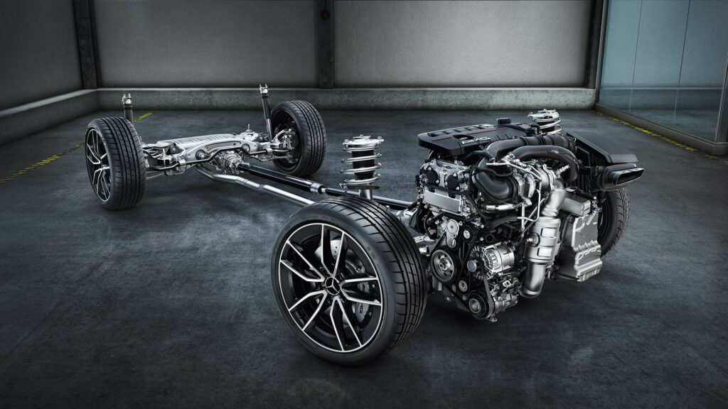 Chasis, neumaticos, suspensiones y prestaciones de la Clase A Sedan AMG
