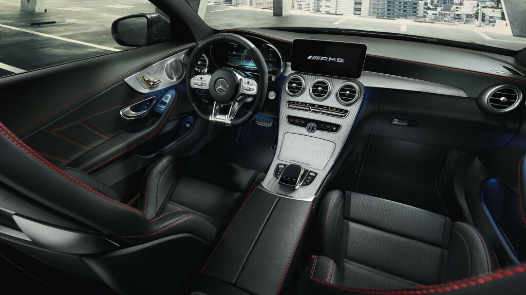 La Clase C Cabriolet AMG de Mercedes-Benz, diseño interior del descapotable