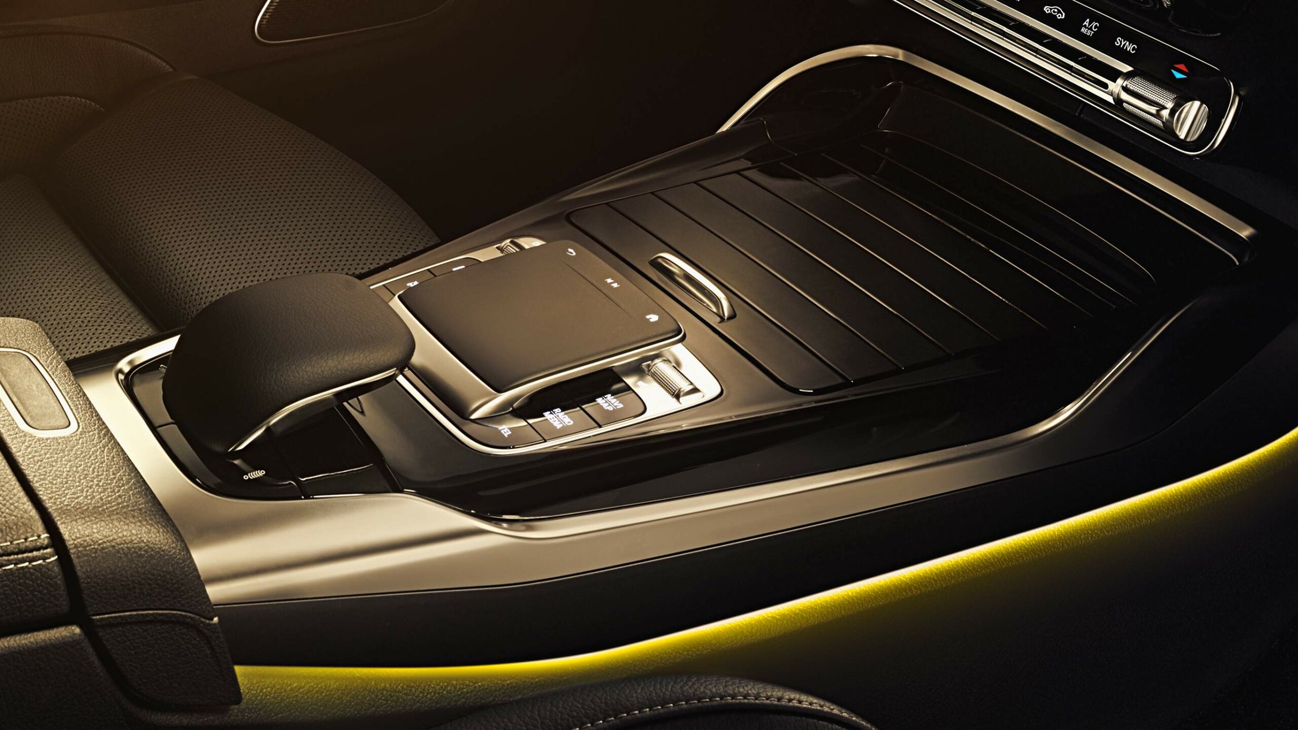 Consola central tactil de la Clase A AMG de Mercedes-Benz