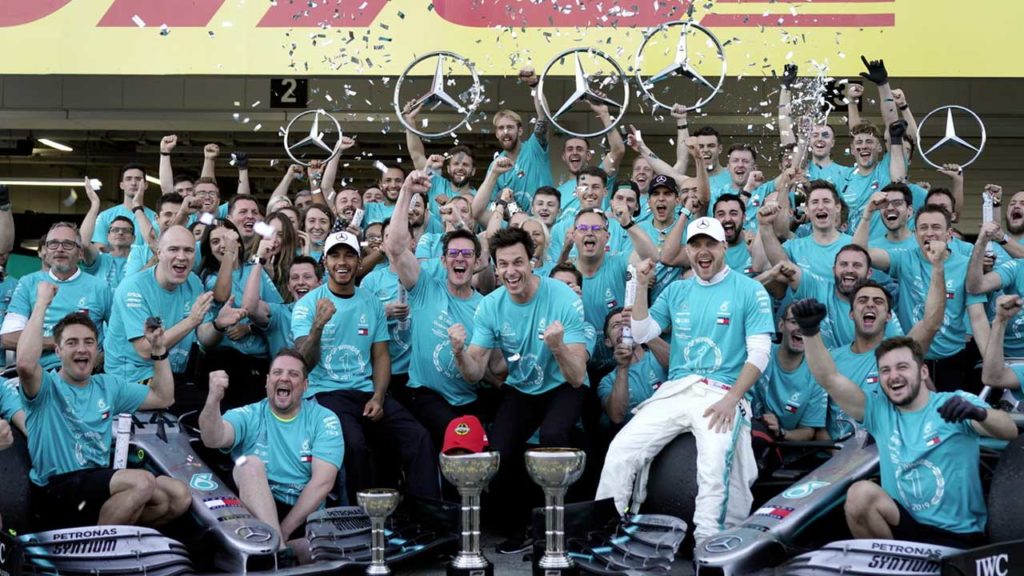 Mercedes-Benz AMG, campeones mundiales de Formula 1, de record