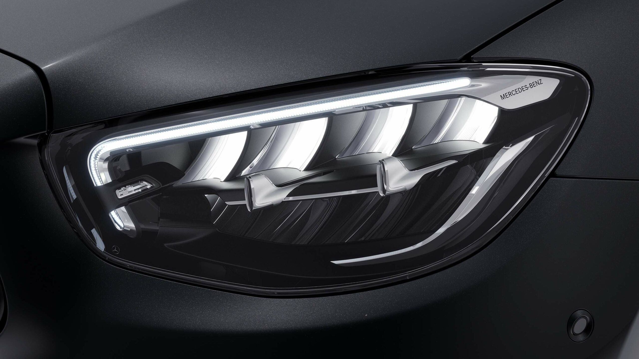 Luces frontales LED de la Clase E Cabriolet de Mercedes-Benz