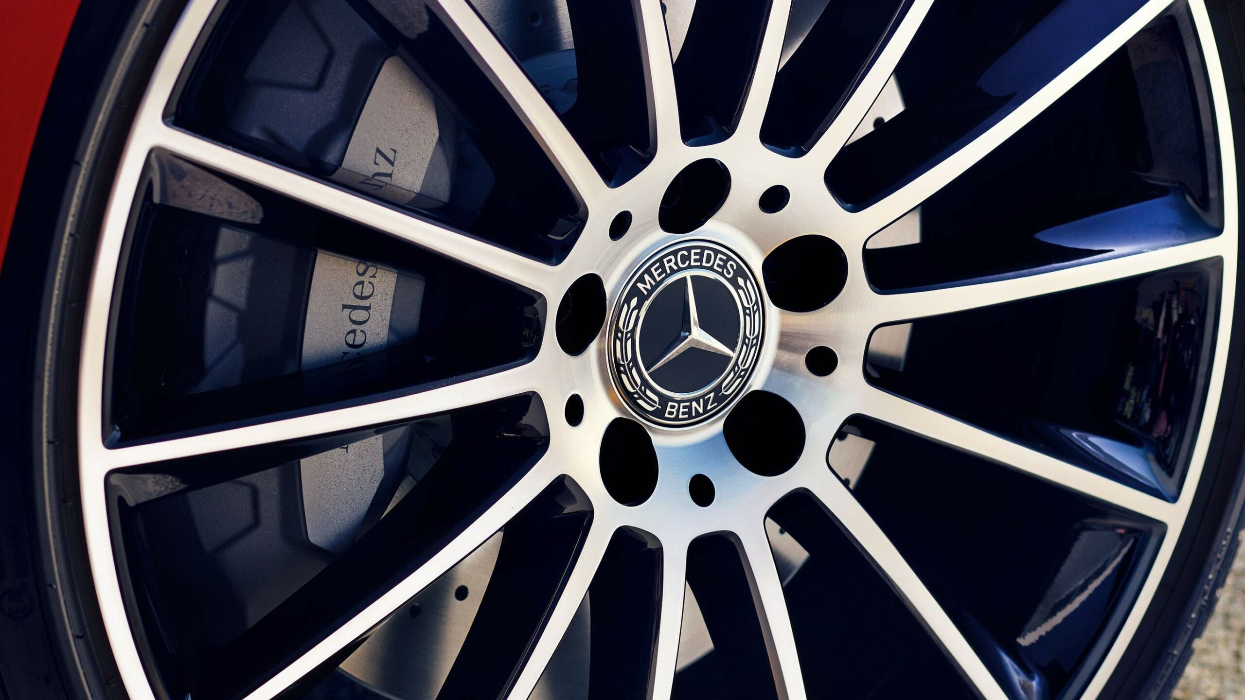 Detalles de las llantas de la Clase E Coupe de Mercedes-Benz