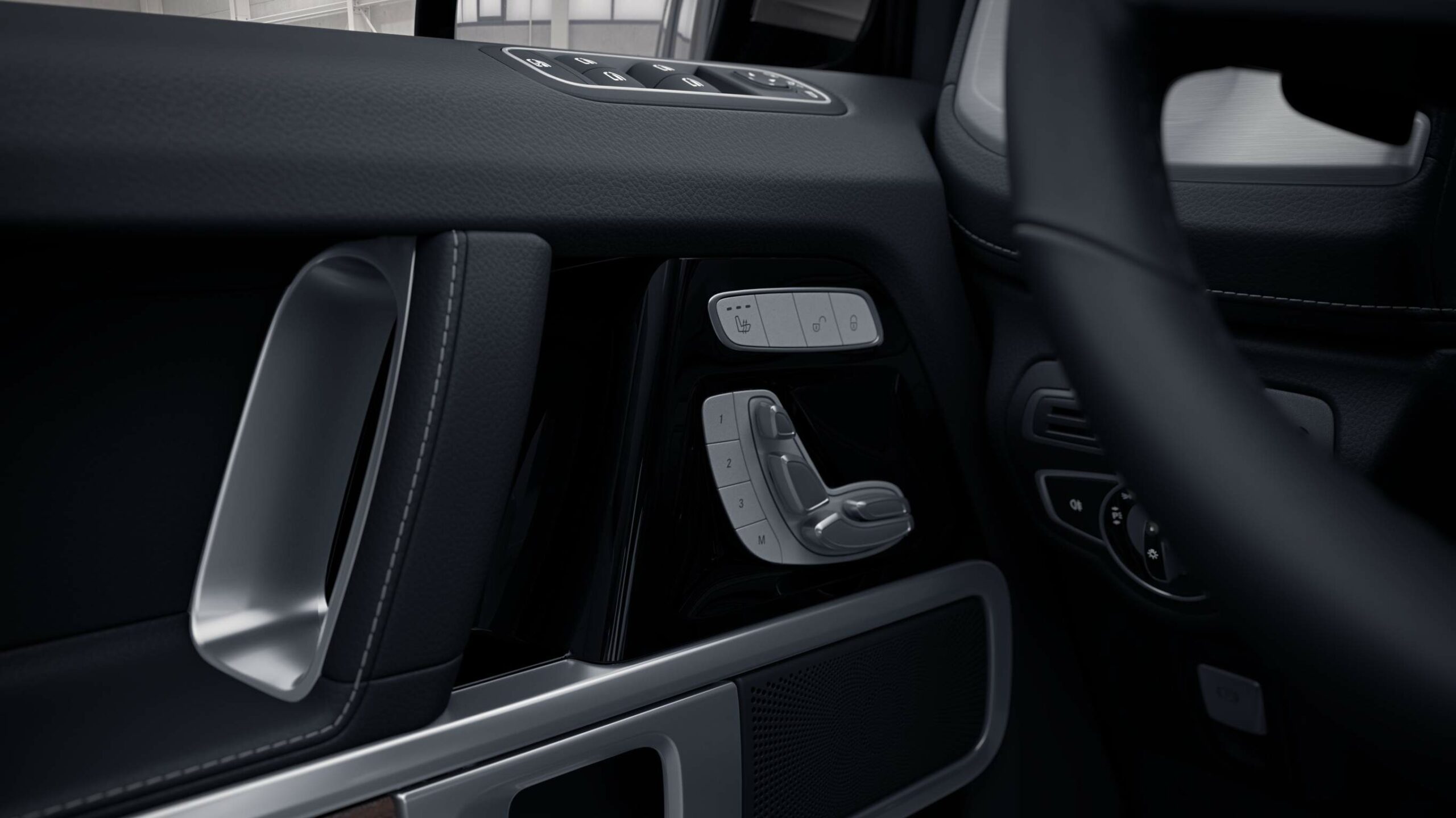 Confort y lujo dentro de la Clase G SUV, asientos y temperaturas personalizadas