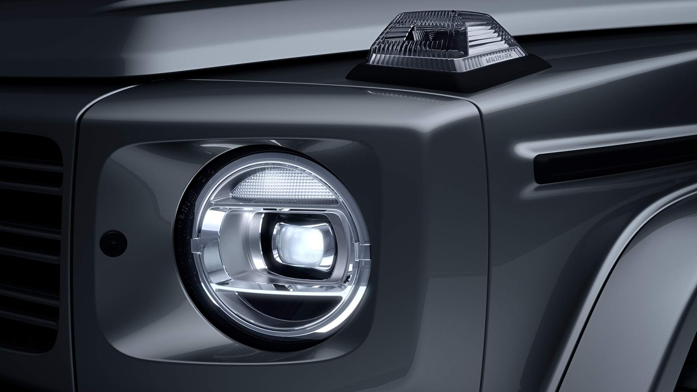 Luces de alta iluminacion LED de la Clase G AMG de Mercedes-Benz