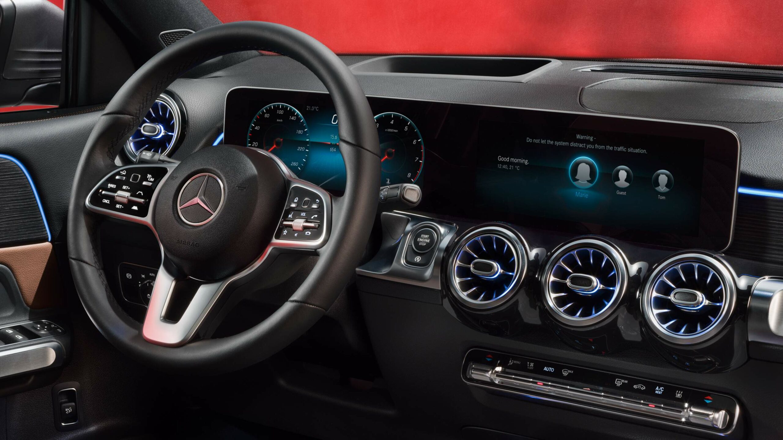 Personalizacion de ambiente dentro de la GLB SUV de Mercedes-Benz