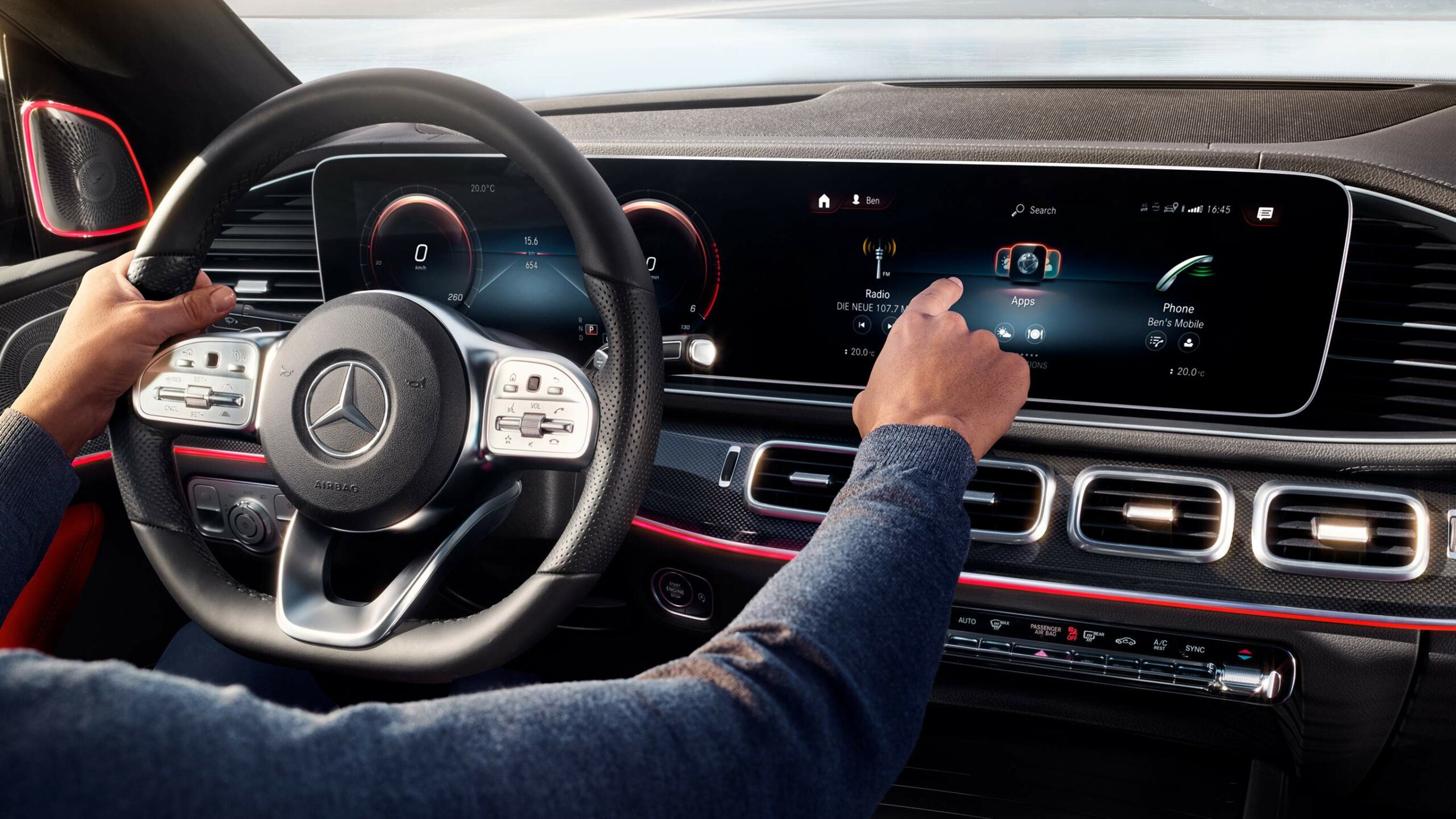 Pantallas tactiles dentro de la GLE Coupe de Mercedes-Benz