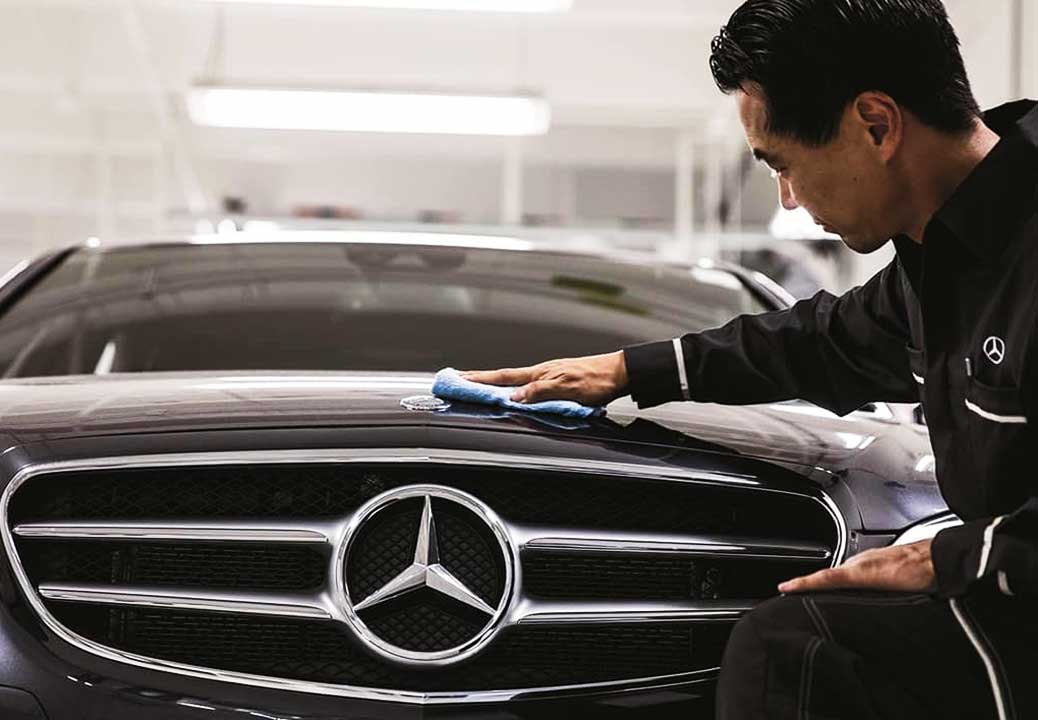 Restauración y revitalización de la pintura de su vehículo Mercedes-Benz