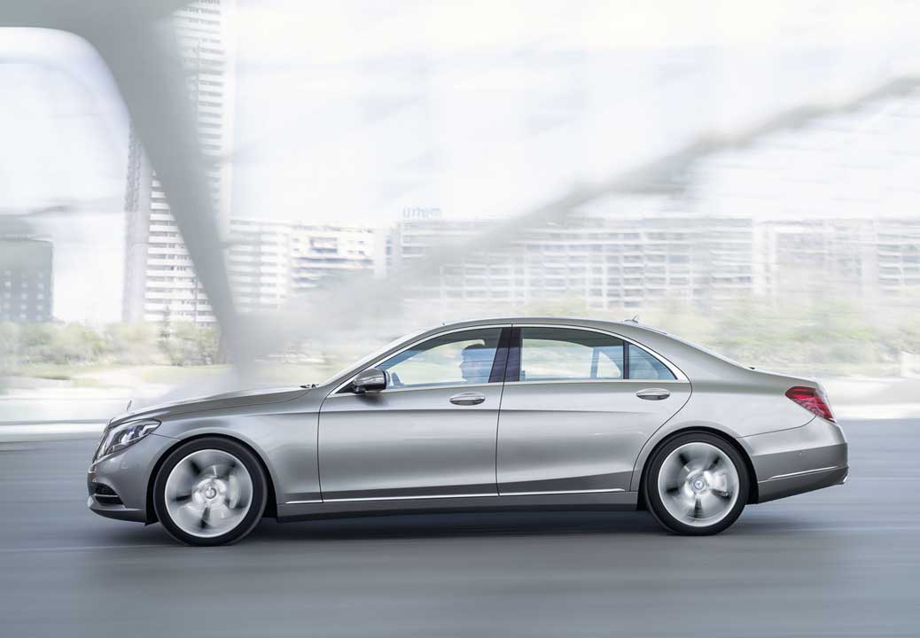 Sus curvas, apariencia exterior, confort interior – se enamorará rápidamente del diseño de su Mercedes.